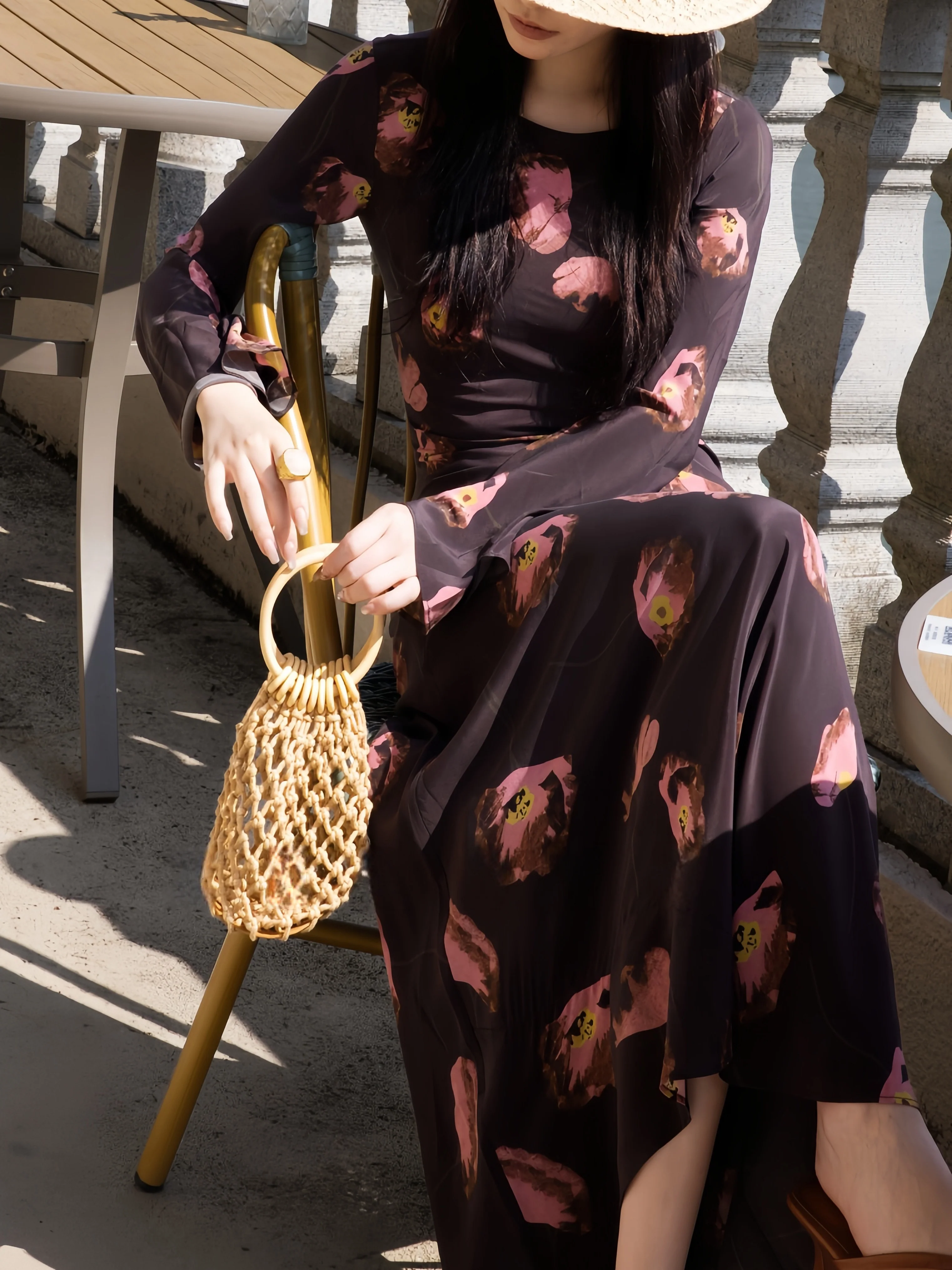 Luxury Mulberry Silk Floral Maxi Dress – Vacation Style Waist-Cinched Long Sleeve Dress - konjwa