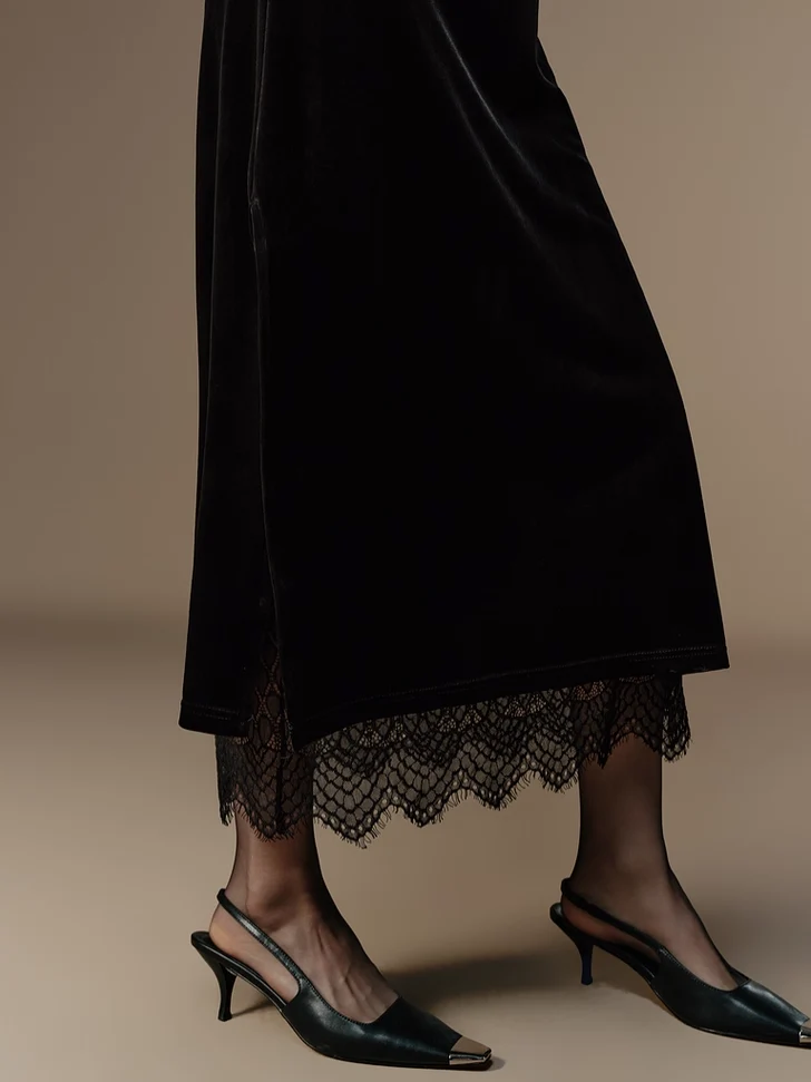 French Romantic Style Stretch Waist Lace-Trim Draped Velvet Long Skirt - konjwa