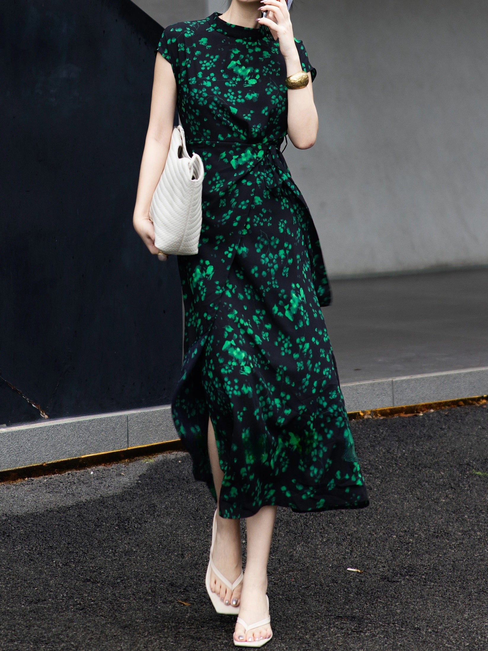 Vintage Floral Lyocell-Linen Midi Dress – Draped Tie Waist, Cap Sleeves, Front-Slit Elegance for Summer Work-to-Dinner - konjwa