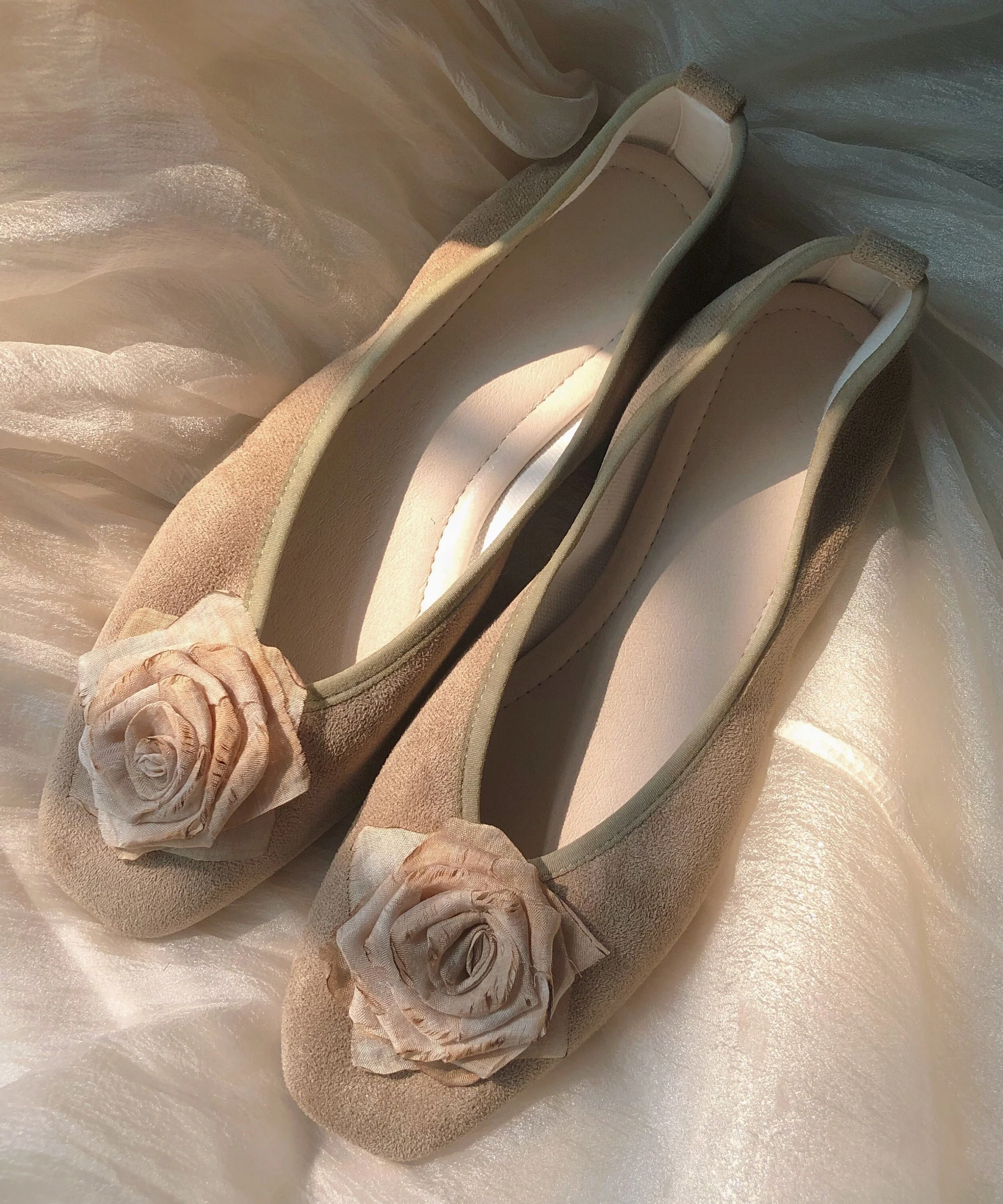 Retro Floral Splicing Soft Flat Feet Shoes Khaki - konjwa