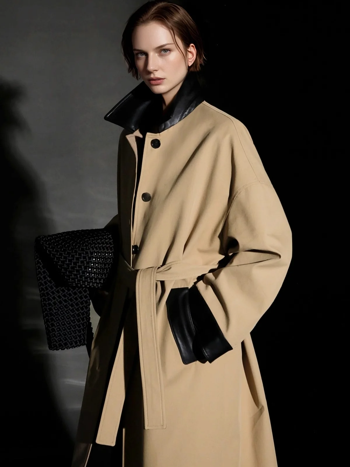 Barn-Style Chic Lambskin Leather Collar Trench Coat for Women – Gender-Neutral Long Autumn Overcoat with Unique Design - konjwa