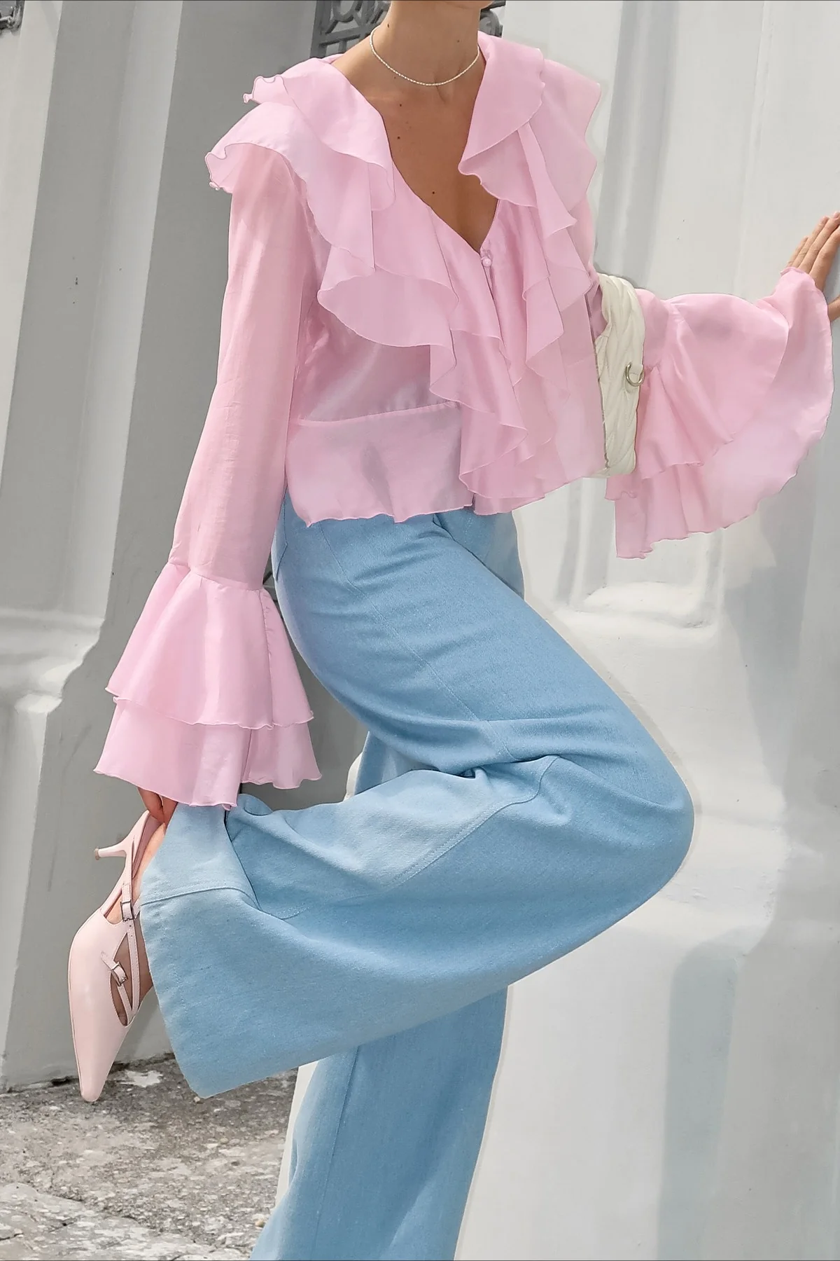 Chiffon Flare Sleeve Cropped Blouse - konjwa