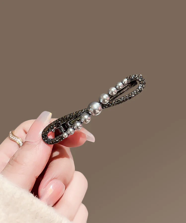 Chic Black Metal Alloy Zircon Pearl Bow Hairpin - konjwa